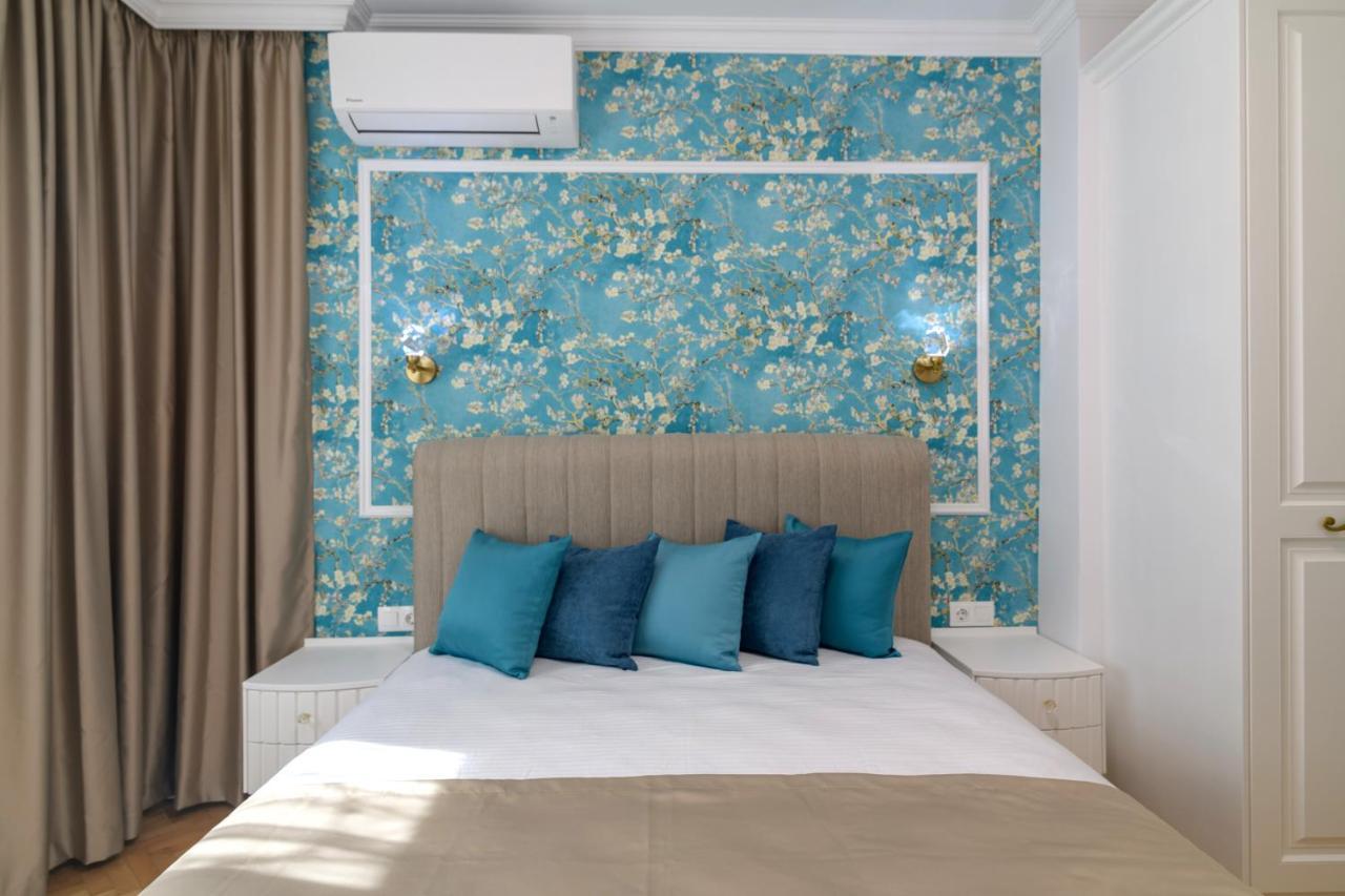 Лукс На Море Luxury Apartment In Downtown With Garage ヴァルナ エクステリア 写真